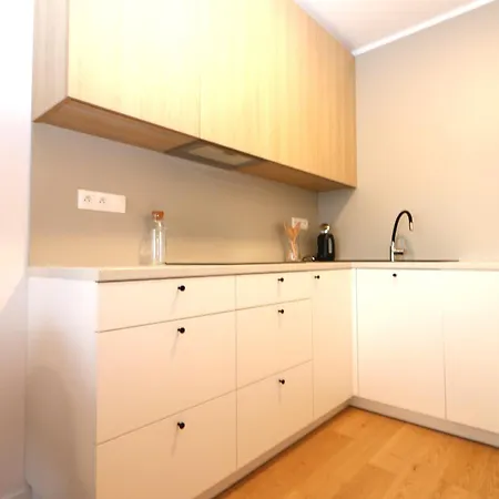 Klingerka - 1 Bedroom Modern *